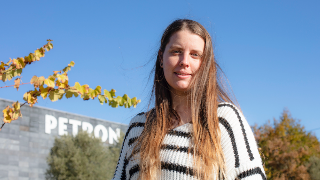 Tania de Bodegas Petrón S.L.